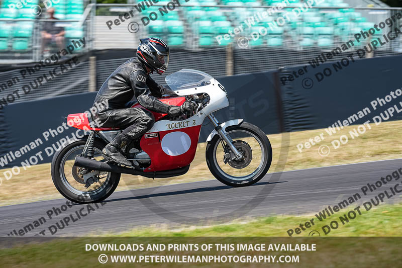 cadwell park;cadwell park photographs;cadwell trackday photographs;enduro digital images;event digital images;eventdigitalimages;peter wileman photography;racing digital images;trackday digital images;trackday photos